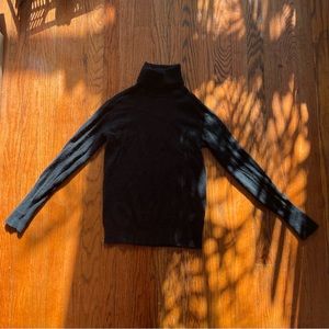 Everlane Black Cashmere Turtleneck